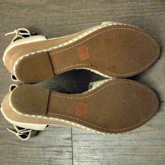 Frye Brielle Back-Zip Wedge Sandals
