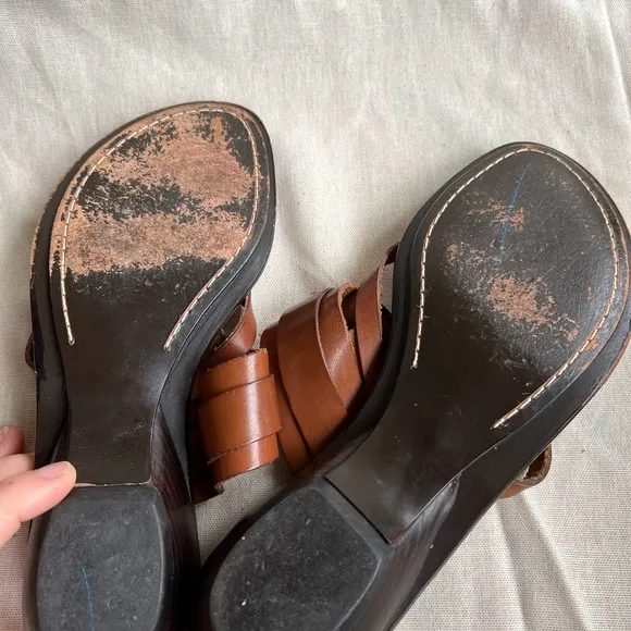 FRYE Vintage Leather Buckles Wedge Sandals Womens 7.5