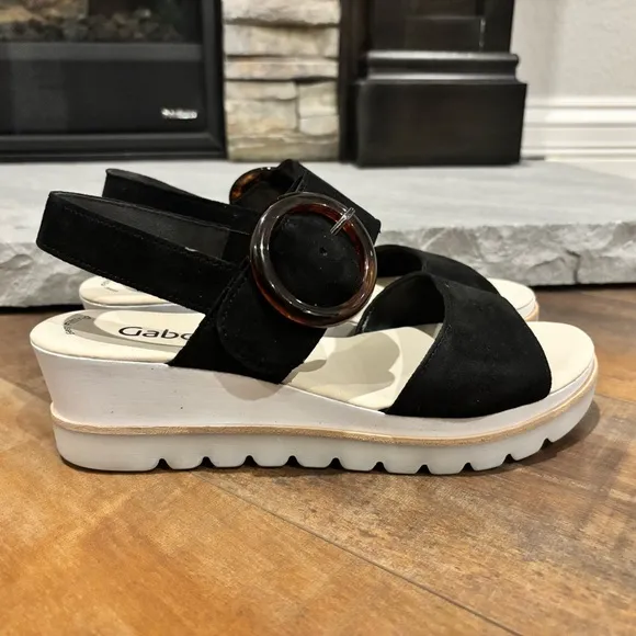Gabor 24645 Women’s Size 6.5 Black Suede Tortoise Sheel Buckle Platform Wedge