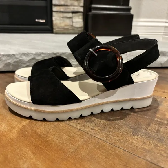 Gabor 24645 Women’s Size 6.5 Black Suede Tortoise Sheel Buckle Platform Wedge