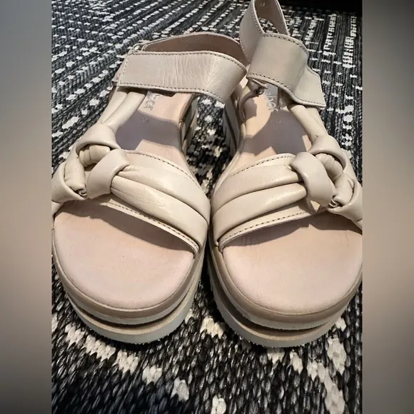 Gabor Women's 2462622 Sandals UK 3.5/US 6 Leather Platform Wedge Sand Color