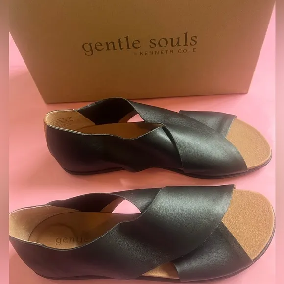 Gentle Souls by Kenneth Cole Laniey Sandals (Brand New)​