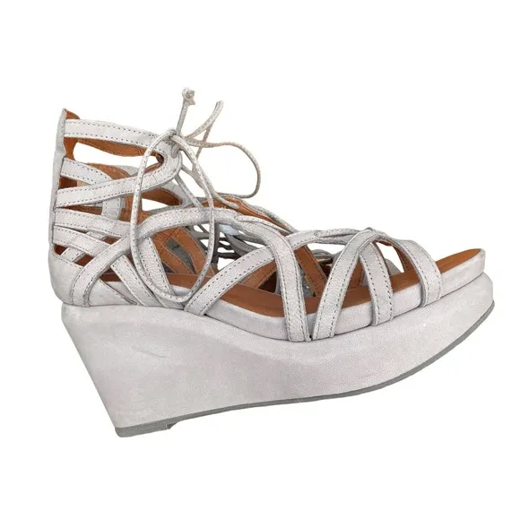 Gentle Souls Kenneth Cole wedge sandals Size 9 strappy Gray comfort Joy