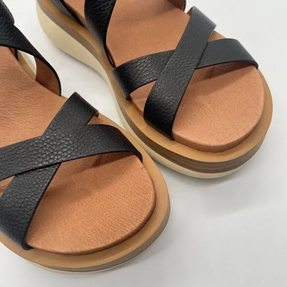 Gentle Souls Kenneth Cole Rebha Black Leather Strappy Sandals Sz 8.5 Platform