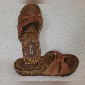 GH Bass Earth Chelsea Brown Leather &amp; Cork Sandals Size 8.5