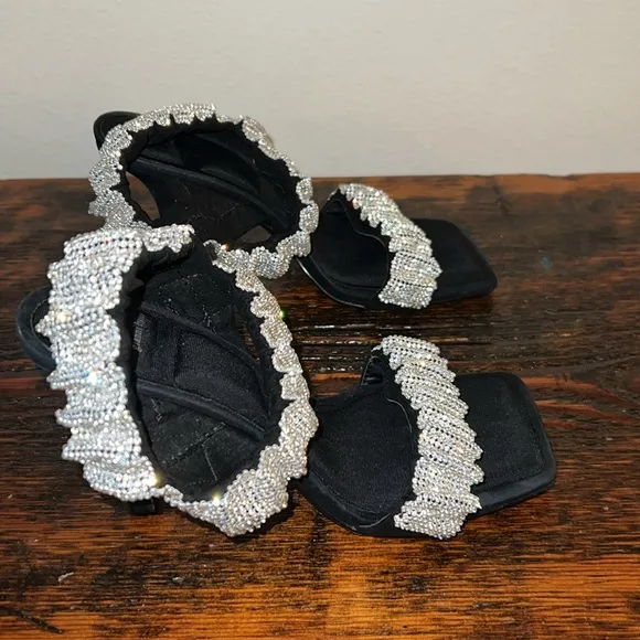 Gianni Bini Black Sandals with Silver Rhinestones