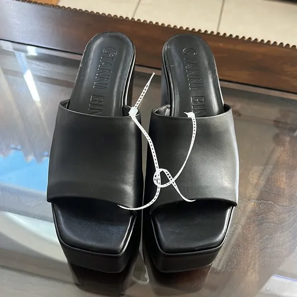 Gianni BiniLomah Leather Square Toe Platform Sandals