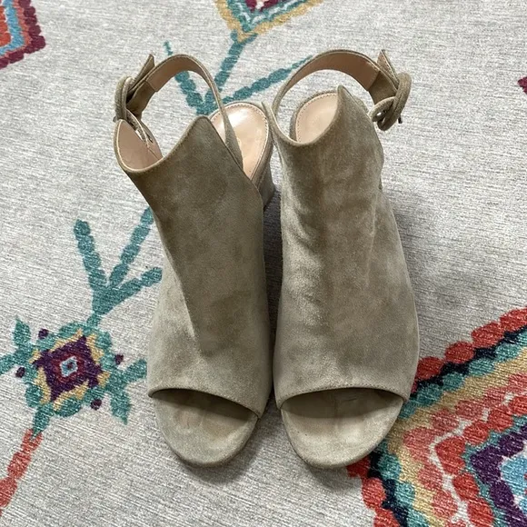 Gianvito Rossi Slingback suede wedge sandal