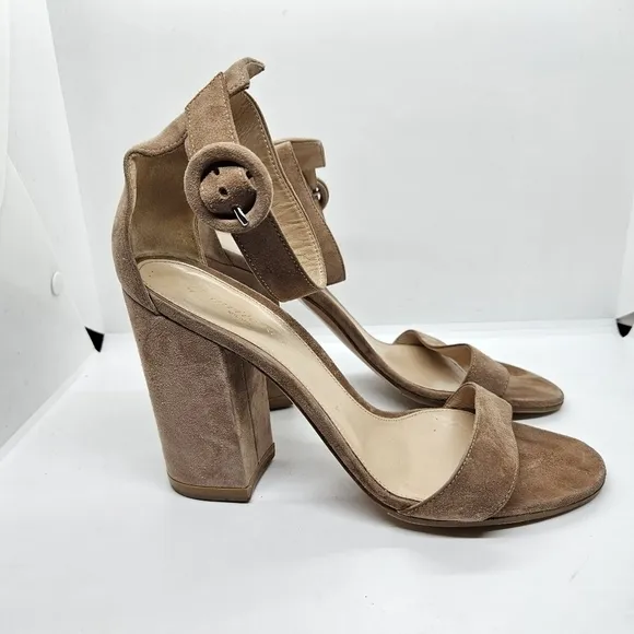 Gianvito Rossi Versilia 100 tan suede ankle strap sandals heels EU 39