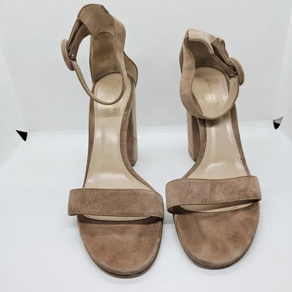 Gianvito Rossi Versilia 100 tan suede ankle strap sandals heels EU 39
