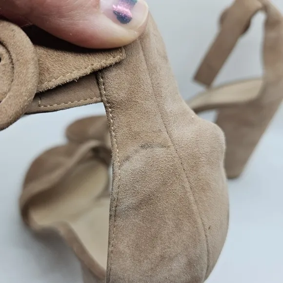Gianvito Rossi Versilia 100 tan suede ankle strap sandals heels EU 39