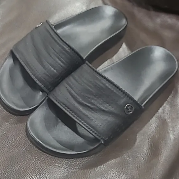 GIORGIO ARMANI MEN'S BLACK LOGO TEXTURED LEATHER POOL SLIDES us size 7