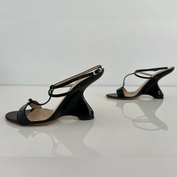 GIUSEPPE ZANOTTI BLACK PATENT LEATHER WEDGE SANDALS SIZE IT 37.5 / US 7.5