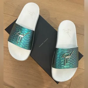 Giuseppe Zanotti Men’s Shenzen Metallic Scales Pool Side Sandals