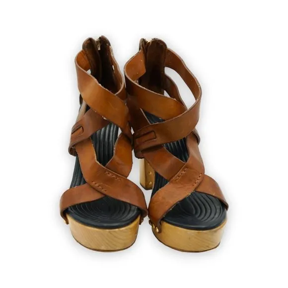 GIVENCHY Brown Leather‎ Gold Stud Detail Platform Sandals Geels Size 38.5
