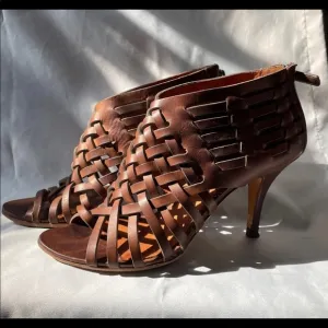 GIVENCHY Brown Leather Sandals size 7