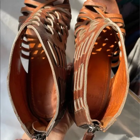GIVENCHY Brown Leather Sandals size 7
