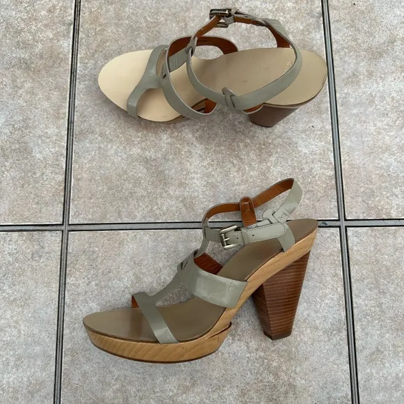 Givenchy  Platform Leather Sandals