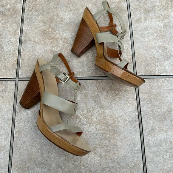 Givenchy  Platform Leather Sandals