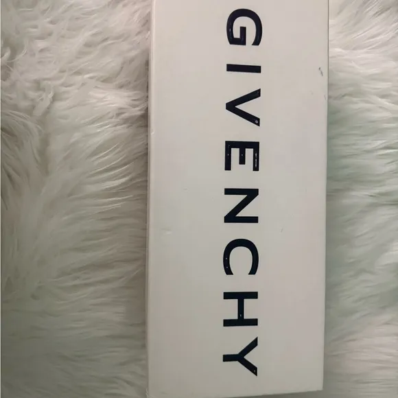 Givenchy Women's Pink Slide Sandals