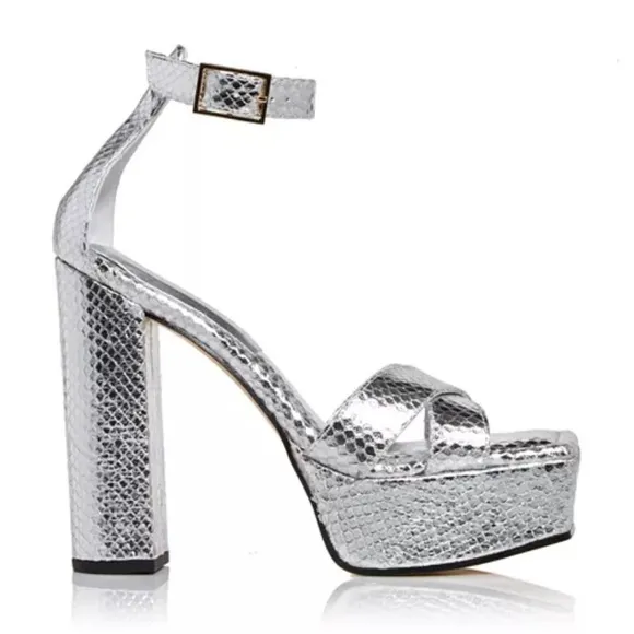 Good American Snake Embossed Platform High-Heel Sandals in Silver, 5.5 NWT $185
