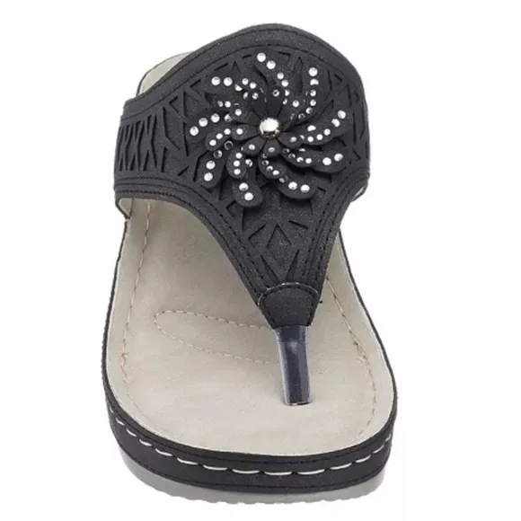 Good Choice Allie Black With Rhinestones Sandals Women's Size 9 NIB