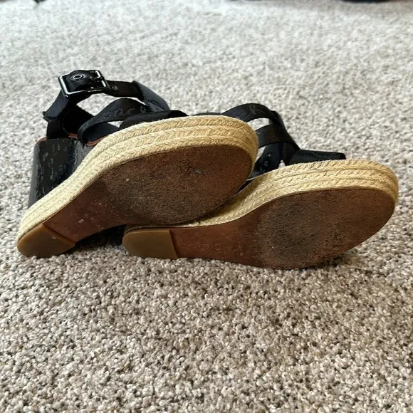 Gorgeous Coach Sandals, 6.5B, EEUC