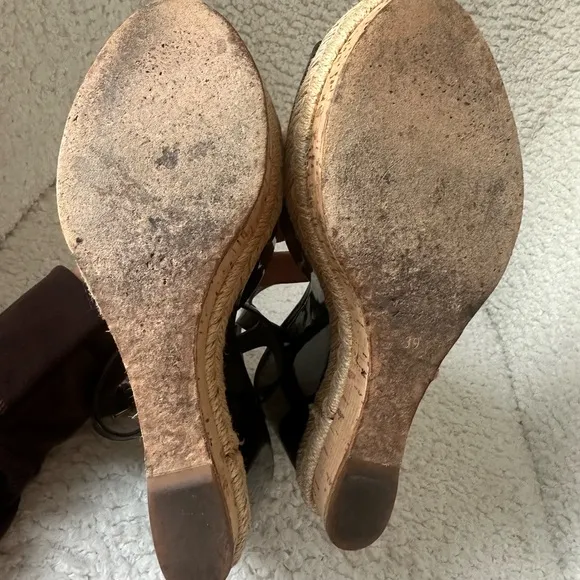Gucci &quot;Hollie&quot; Black Patent Wedge Sandals Size 39