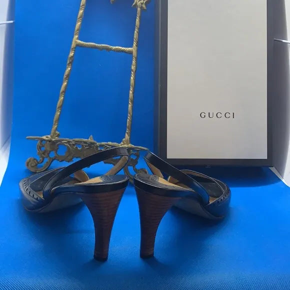 Gucci gorgeous black leather open toe mules/ sandals heels size 36.5 C