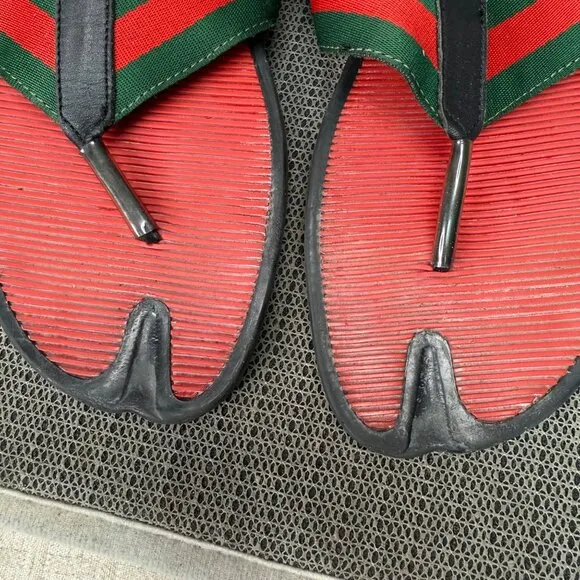 Gucci Sherry Line Mens Size 42 EU 9.5 US Red &amp; Green Thong Sandals
