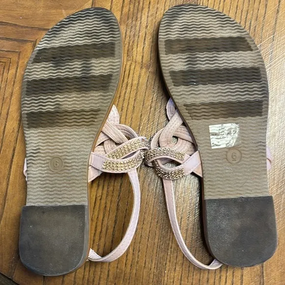 Guess pale pink beaded sandals with adjustable strap. Size 6