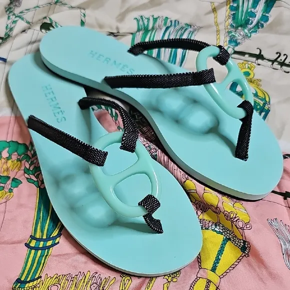 Hermès Kala Turquoise Aqua Flip Flop Sandals with Black Straps H Logo 36/6