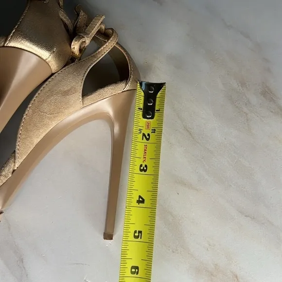 Herve Leger Platform Heels! 🔥
