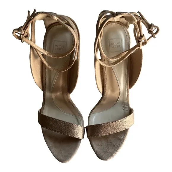 Herve Leger Platform Heels! 🔥