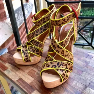 HOT Jessica Simpson Evangela sandals heels
