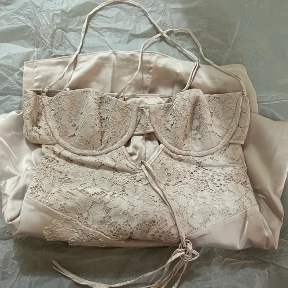 HOUSE OF CB 'Georgia' Crystal Satin and Lace Midi Dress