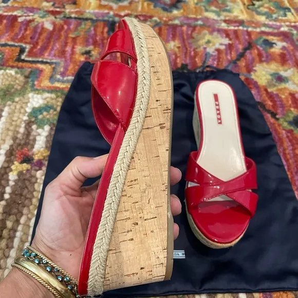 🌺🎉HP🌺🎉 NWOT Authentic Prada Wedge Mule Red Patent Leather Sandals