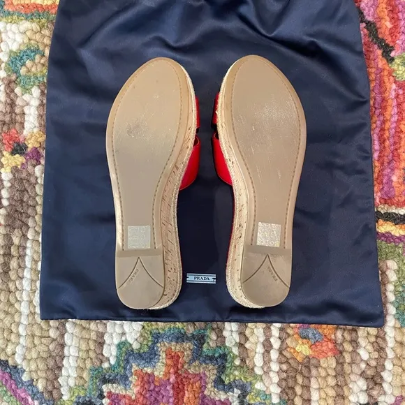 🌺🎉HP🌺🎉 NWOT Authentic Prada Wedge Mule Red Patent Leather Sandals