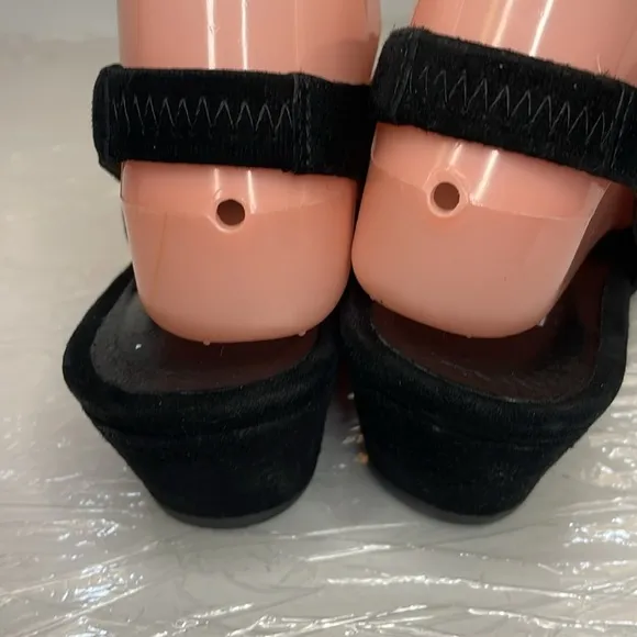 ❤️HP❤️NEW Eileen Fisher Clay Suede Slingback Wedge Sandals 7 Black