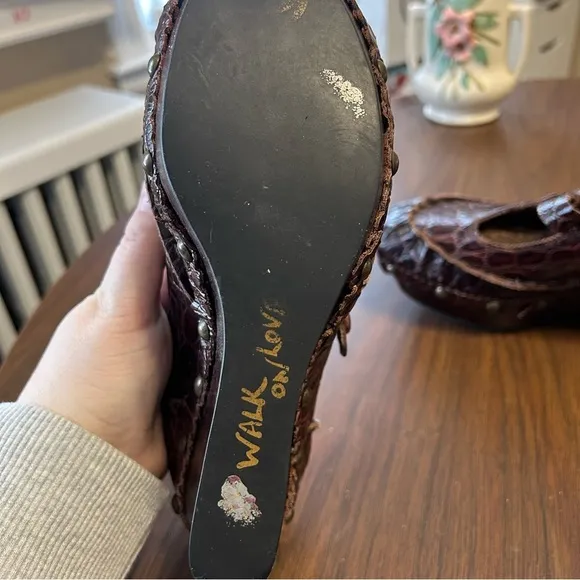Irregular Choice Walk On Love Brown Mary Jane Wedge Rare Heels Sandals US9