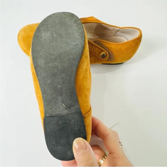Jacadi Paris little girls Stylish Mustard Yellow Mary Jane Flats EUC