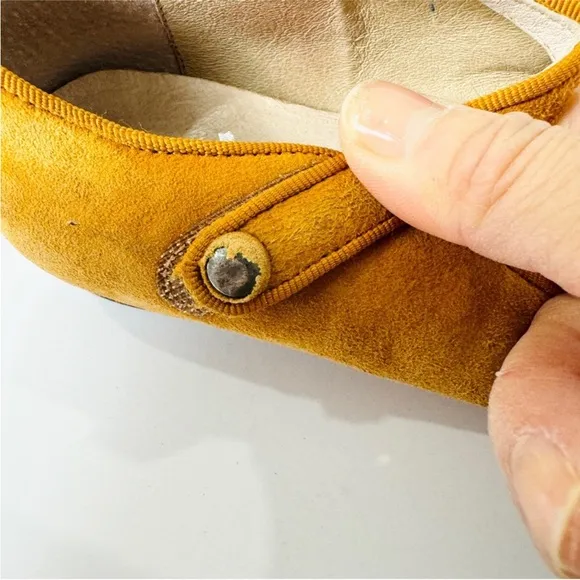 Jacadi Paris little girls Stylish Mustard Yellow Mary Jane Flats EUC