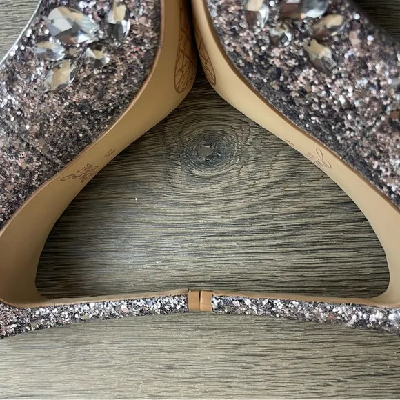 JEWEL BADGLEY MISCHKA Conroy T-Strap Evening Sandals
