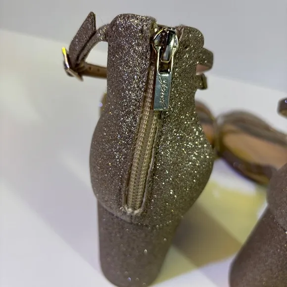 Jewel Badgley Mischka - Gold Block Heel Strappy Sandals