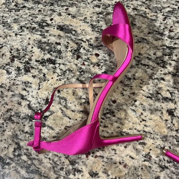 Jewel Badgley Mischka Satin Heels