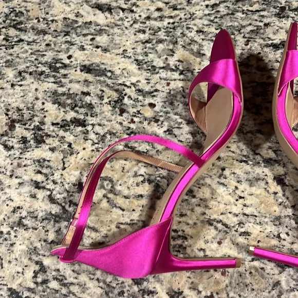 Jewel Badgley Mischka Satin Heels