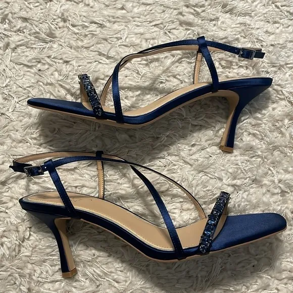 Jewel Badgley Women’s Alexis Heels Size 10 Mischka Blue Sequin Formal Party