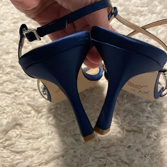 Jewel Badgley Women’s Alexis Heels Size 10 Mischka Blue Sequin Formal Party