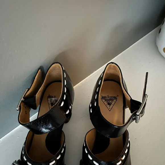 John Fluevoug Operetta Renee Black Heeled 6 Patent Leather Buckle Sandals