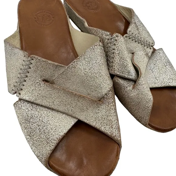 Johnston &amp; Murphy Sonya Gold Leather Sandals Slip On Open Toe COMFY | Size 9.5